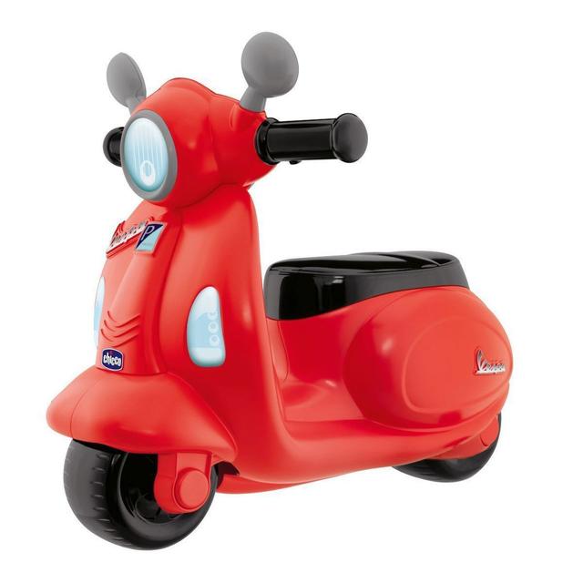 Vespa Primavera Italia azzurra cavalcabile Chicco per bambini dai 12 mesi, con dettagli realistici e ruote di supporto rimovibili. | Chicco