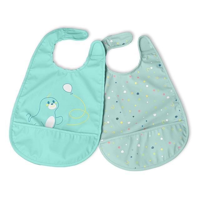 Bavaglini impermeabili Chicco azzurri unisex, set da 2 pezzi con tasca raccogli-briciole e chiusura regolabile, ideali per lo svezzamento. | Chicco