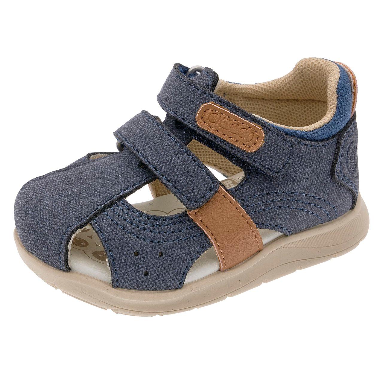 Sandalo primi passi unisex Chicco blu, ideale per primavera/estate, con punta chiusa e suola flessibile in materiali riciclati. | Chicco