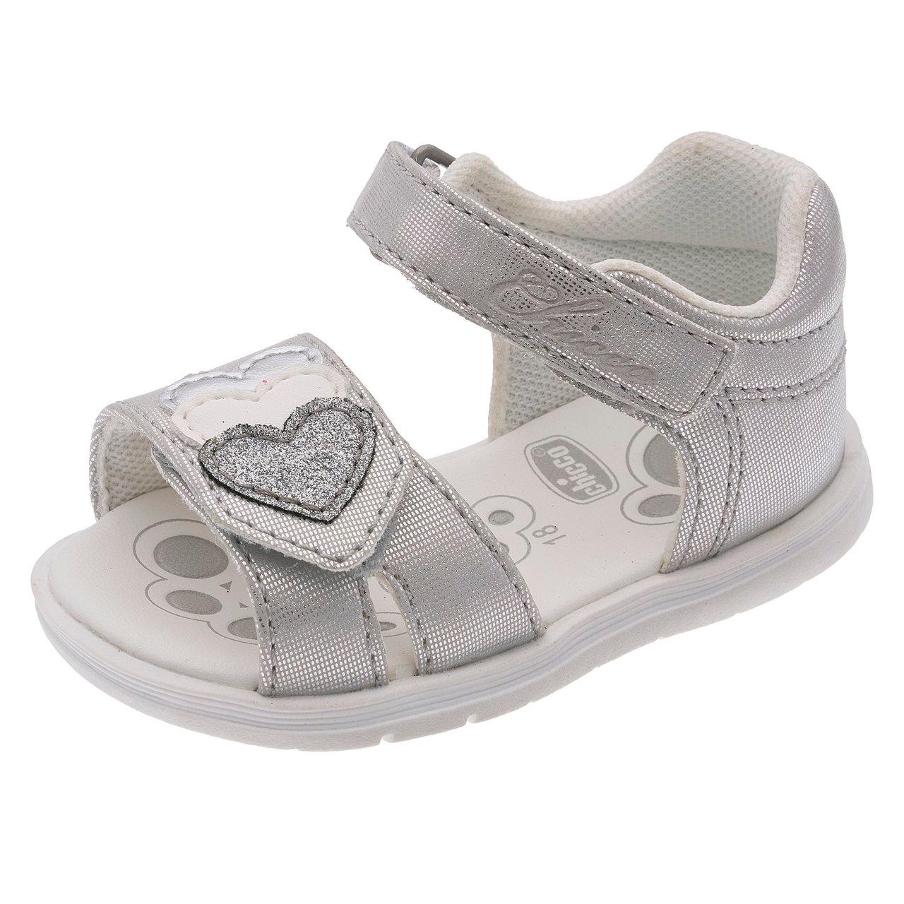 Sandalo primi passi argento per bambina Galta di Chicco con doppio strappo Flex-zone e decorazione a cuore, ideale per primavera/estate. | Chicco