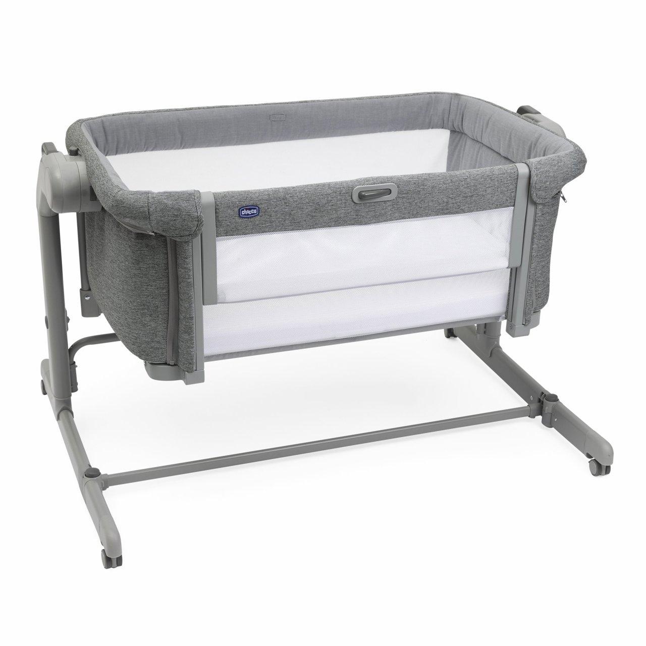 Culla cosleeping Chicco Next2Me Magic Evo beige con materasso traspirante e modalità dondolio, ideale per neonati fino a 6 mesi. | Chicco