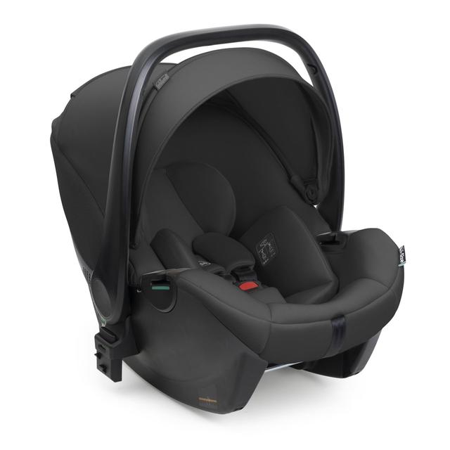 Seggiolino auto neonato Chicco Kory Plus i-Size grigio, con sistema di rotazione Easy-Boarding e parasole UV50+. | Chicco