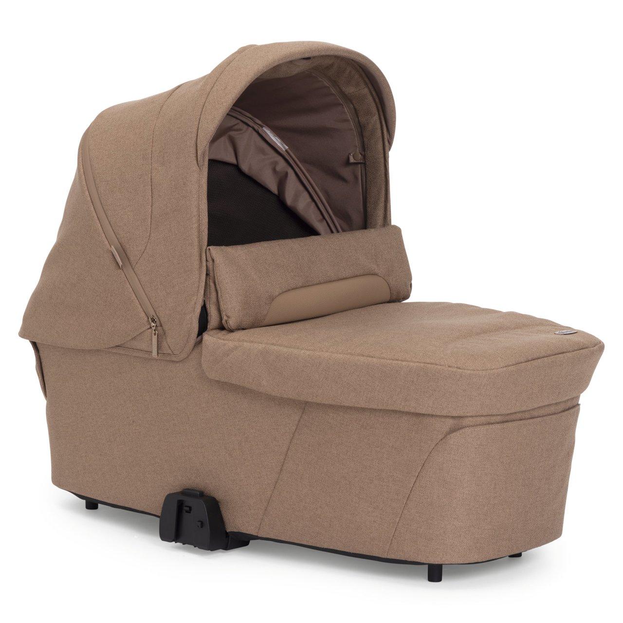 Culla Flexi Chicco verde unisex in fibre naturali di bambù, con capote estensibile anti UV50+ e inserti in rete per la ventilazione. | Chicco