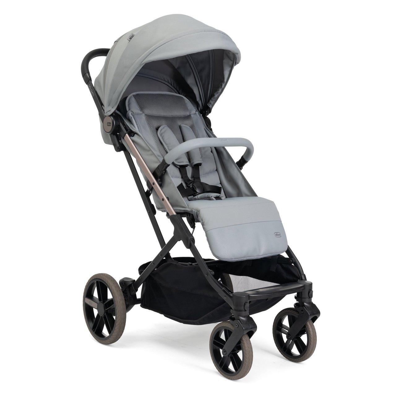 Passeggino leggero Chicco Dolomiti nero, con grandi ruote e seduta ventilata, ideale per genitori dinamici su ogni terreno. | Chicco