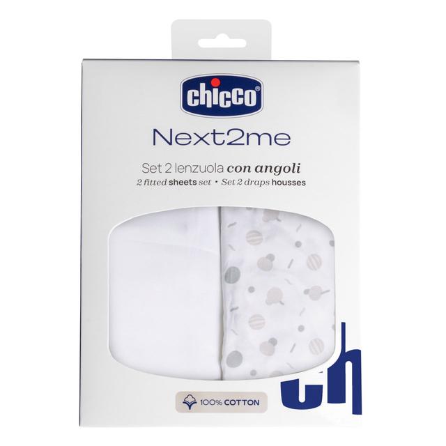 Set di 2 lenzuola con angoli in cotone bianco per culla Chicco Next2Me, morbide e delicate sulla pelle. | Chicco