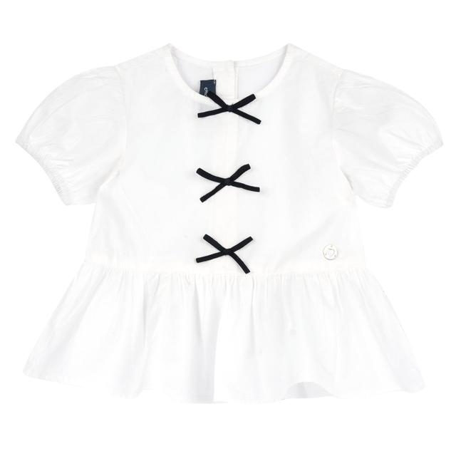 Camicia bianca a manica corta con balza e fiocchetti in nastro canneté per bambina, con maniche a palloncino e medaglietta a cuore. | Chicco