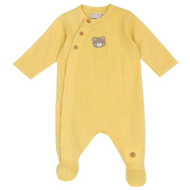 Tutina Chicco gialla in piquet di viscosa di bambù e cotone, con apertura frontale a bottoni automatici, ricamo orsetto e dettagli effetto legno/madreperla. | Chicco