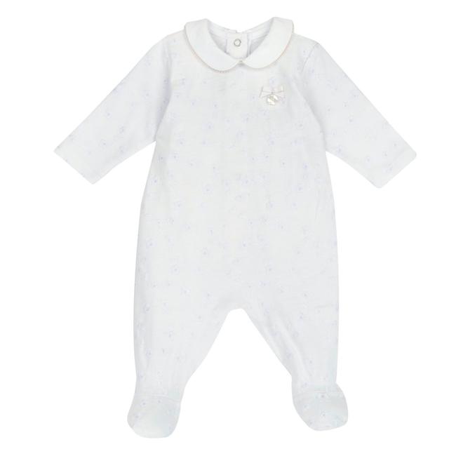 Tutina Chicco bianca per bambina in morbido jersey di cotone sostenibile con ricamo Sangallo, fiocco e medaglietta madreperla. | Chicco