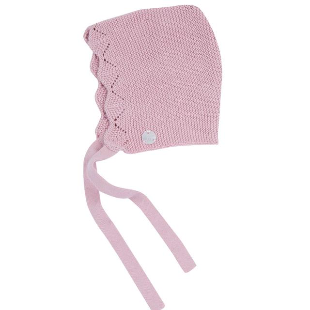 Cappello modello cuffietta viola in 100% cotone sostenibile per bambina, con lavorazione a maglia e medaglietta effetto madreperla, Chicco. | Chicco