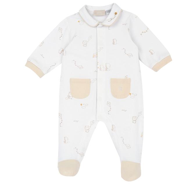 Tutina Chicco unisex in jersey di cotone elasticizzato bianco con stampa fantasia e grafica ricamata sul collo, aperta davanti con bottoni automatici nascosti. | Chicco