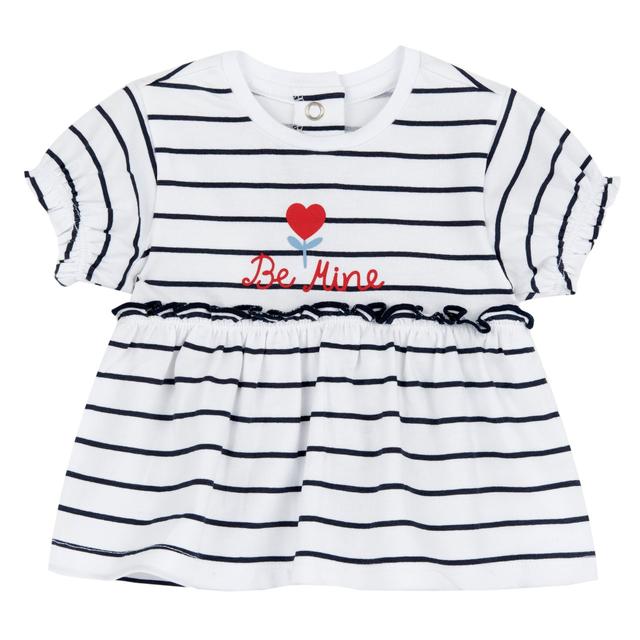 Maglietta a manica corta bianca per bambina Chicco con fantasia a righe, cuore e scritta, in morbido jersey elasticizzato di cotone sostenibile. | Chicco