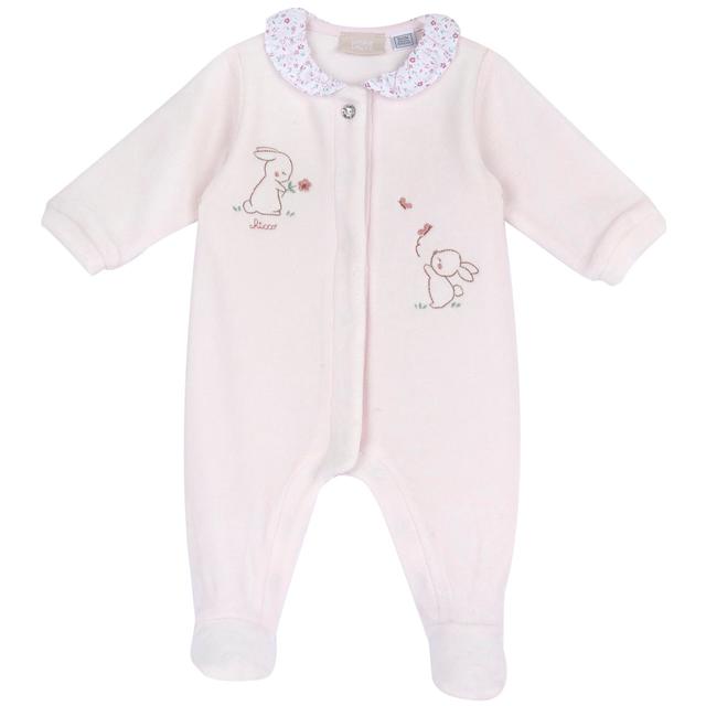 Tutina aperta davanti in ciniglia rosa per bambina Chicco con collo a corolla floreale, grafica ricamata e bottoni automatici nascosti. | Chicco