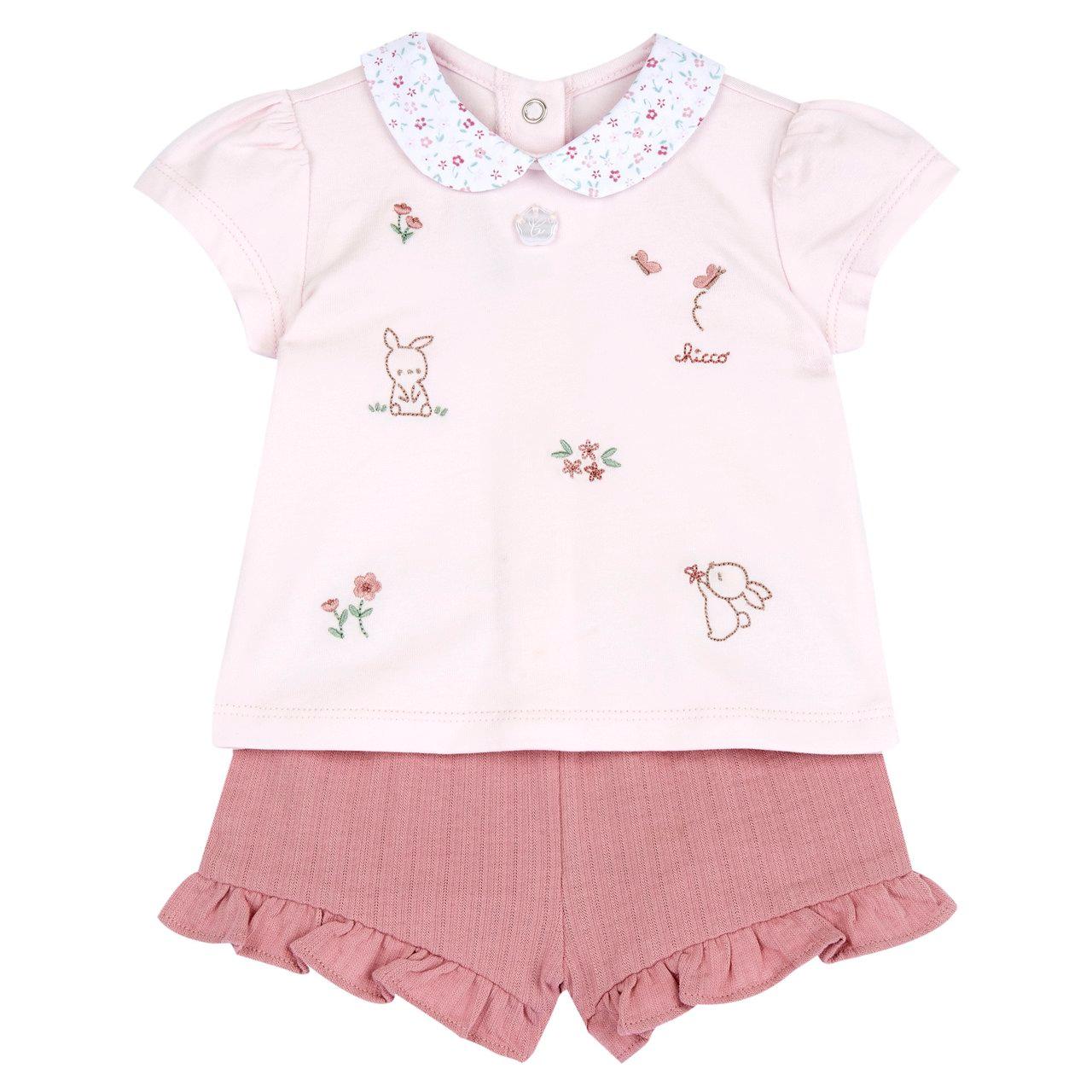 Completo Chicco rosa in cotone elasticizzato per bambina, maglietta manica corta e pantaloni corti con stampa floreale e ricami. | Chicco