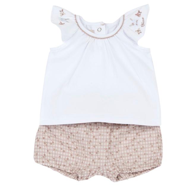 Completo Chicco beige per bambina in morbido jersey di cotone elasticizzato e mussola, con maglietta a manica corta e pantaloni corti a fantasia vivace. | Chicco