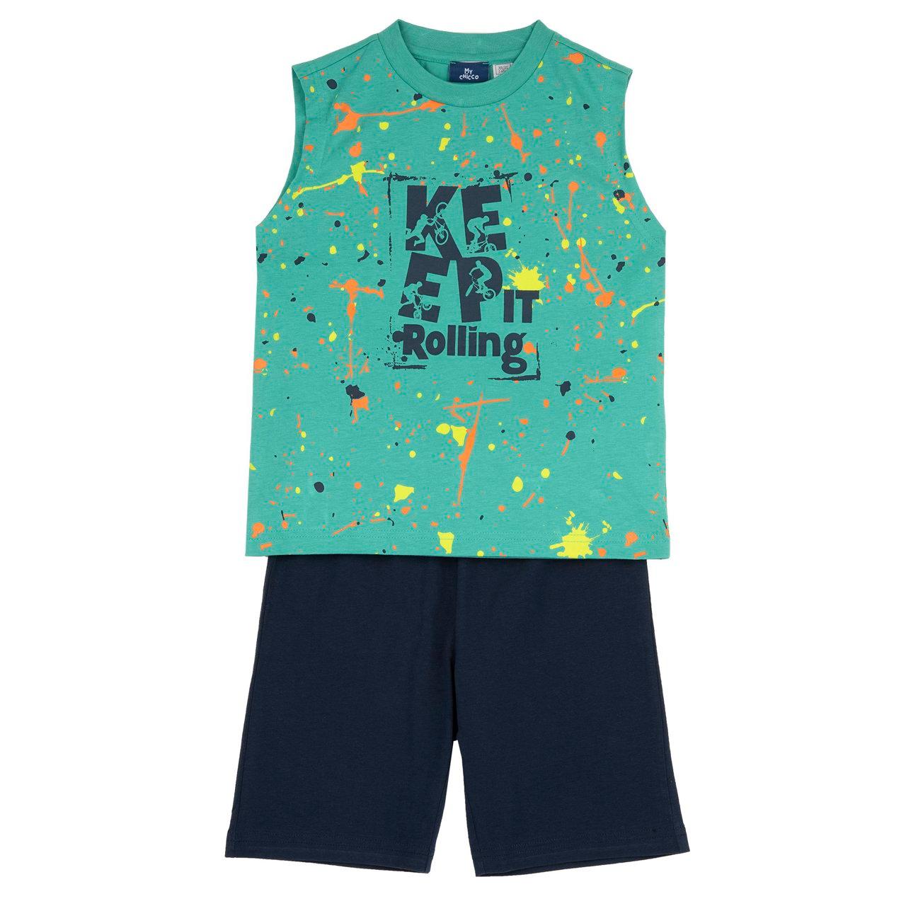 Completo canotta e pantaloni corti Chicco verde in morbido jersey di cotone sostenibile, con grafica effetto "fatto a mano" e vita elasticizzata. | Chicco