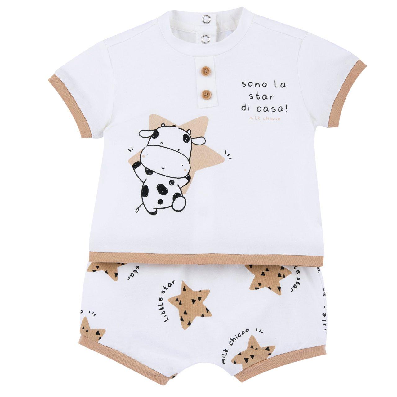 Completo Chicco beige in cotone elasticizzato per bambini, con maglietta a manica corta e stampa stelle sui pantaloni corti. | Chicco