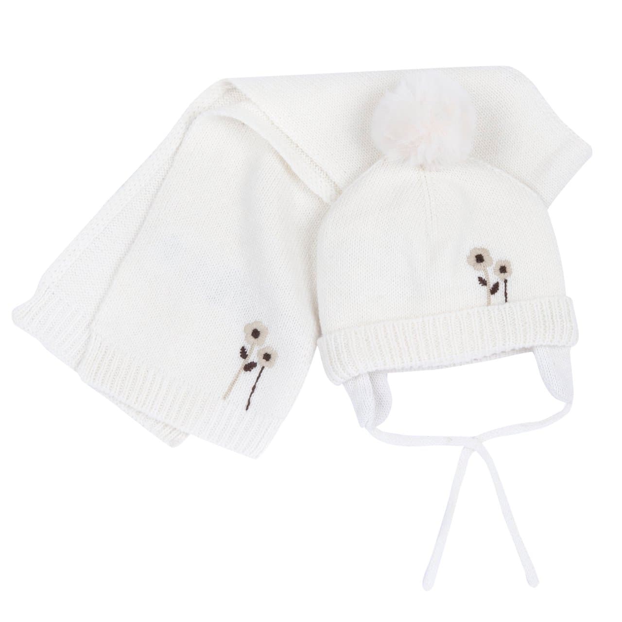 Set cappello con sciarpa Chicco bianco per bambina, in maglia misto lana con pompon e ricami floreali, ideale per autunno/inverno. | Chicco