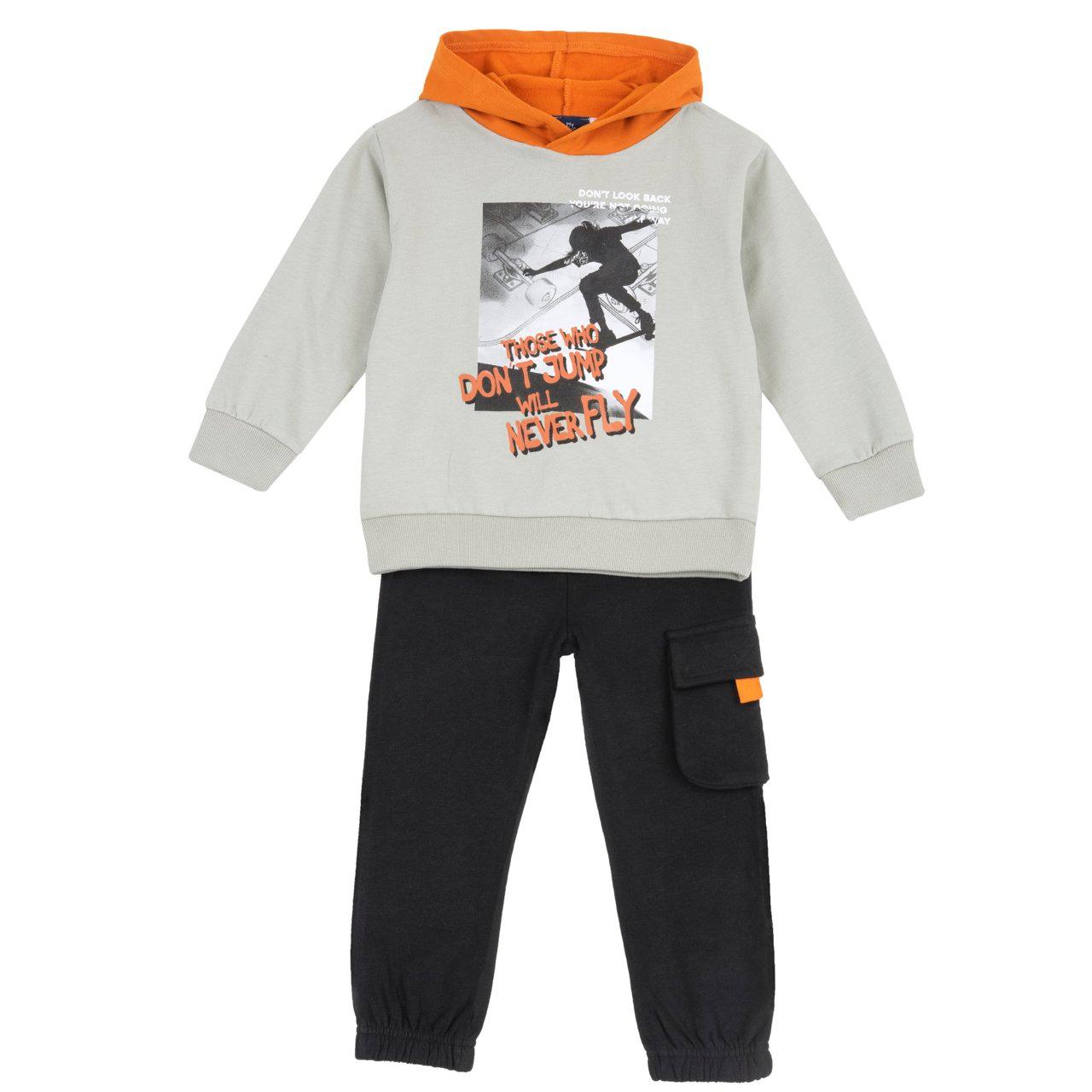 Completo felpa con cappuccio e pantaloni Chicco grigio per bambino, con stampa fotografica sulla felpa e cintura elasticizzata sui pantaloni. | Chicco