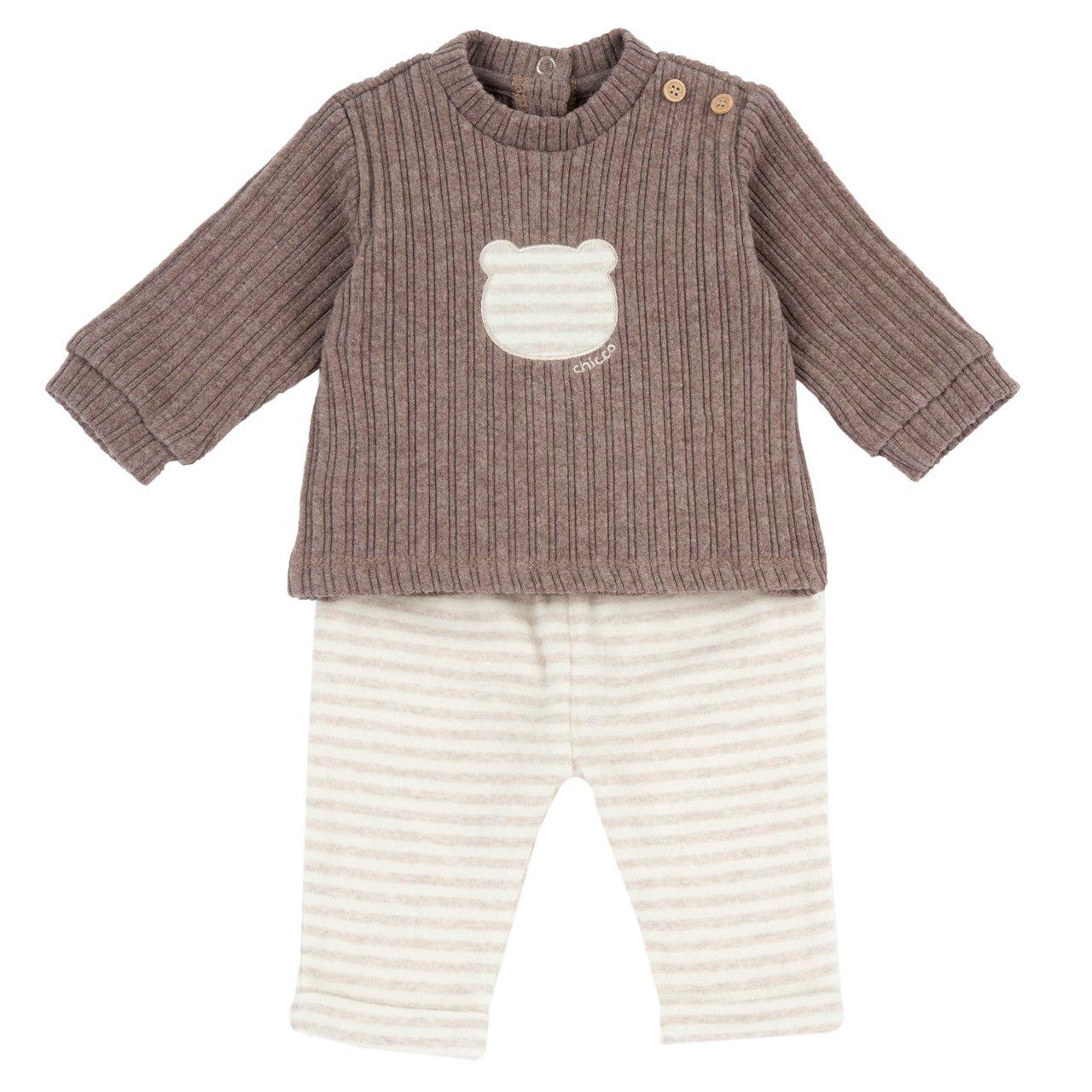 Completo maglia e pantaloni Chicco unisex neonato in costina elasticizzata bianca, con bottoncini effetto legno e risvolto sui pantaloni. | Chicco