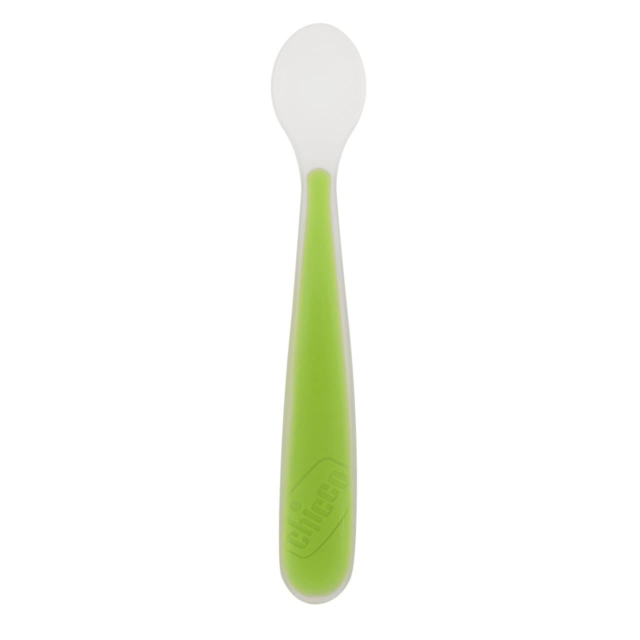 Cucchiaio In Morbido Silicone 6m+ | Chicco Cucchiaio Chicco in morbido silicone azzurro per svezzamento 6m+, con puntale flessibile e manico ergonomico. | Chicco