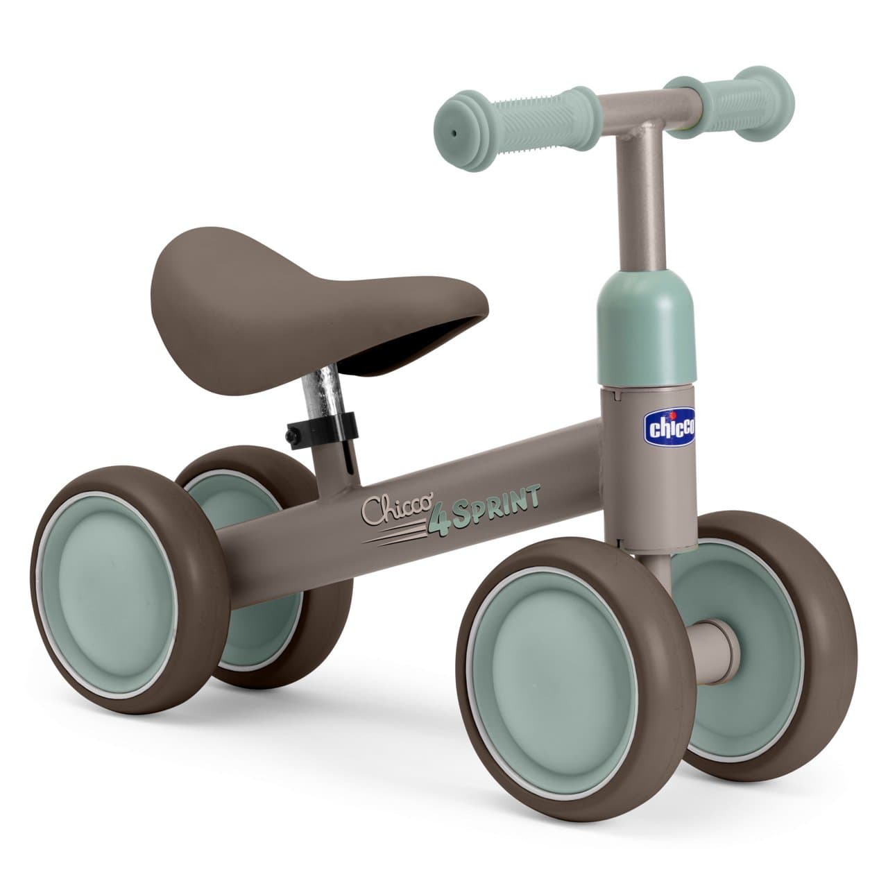 Quadriciclo Neutro | Chicco Quadriciclo neutro Chicco marrone per bambini da 12 mesi, unisex, con grandi ruote chiuse e rivestimento in gomma per una guida fluida. | Chicco