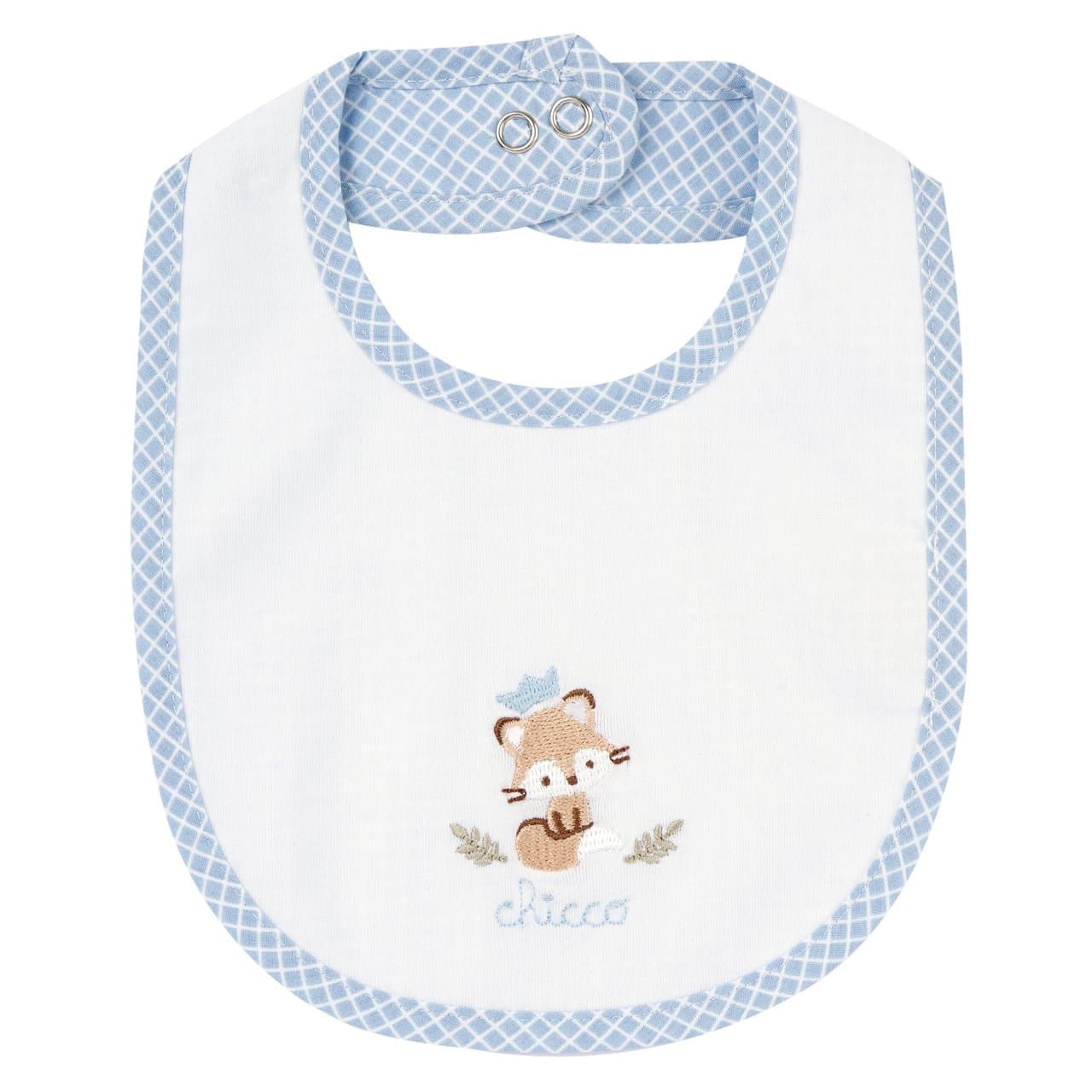 Bavaglino Con Ricamo | Chicco Bavaglino azzurro in jersey elasticizzato Chicco con ricamo raffinato, foderato in popeline di cotone a quadretti e chiusura automatica regolabile. | Chicco