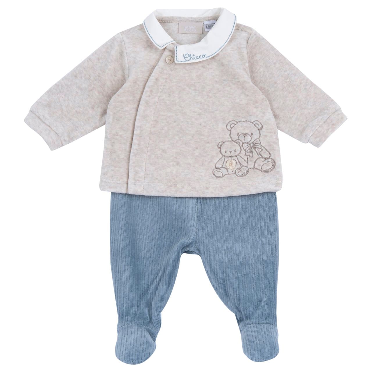 Completo Maglia E Pantaloni Con Piedini | Chicco Completo azzurro in ciniglia a coste Chicco per neonato con piedini, maglia con colletto in popeline e ricamo di orsetti, pantaloni coordinati, certificato Oeko-Tex. | Chicco