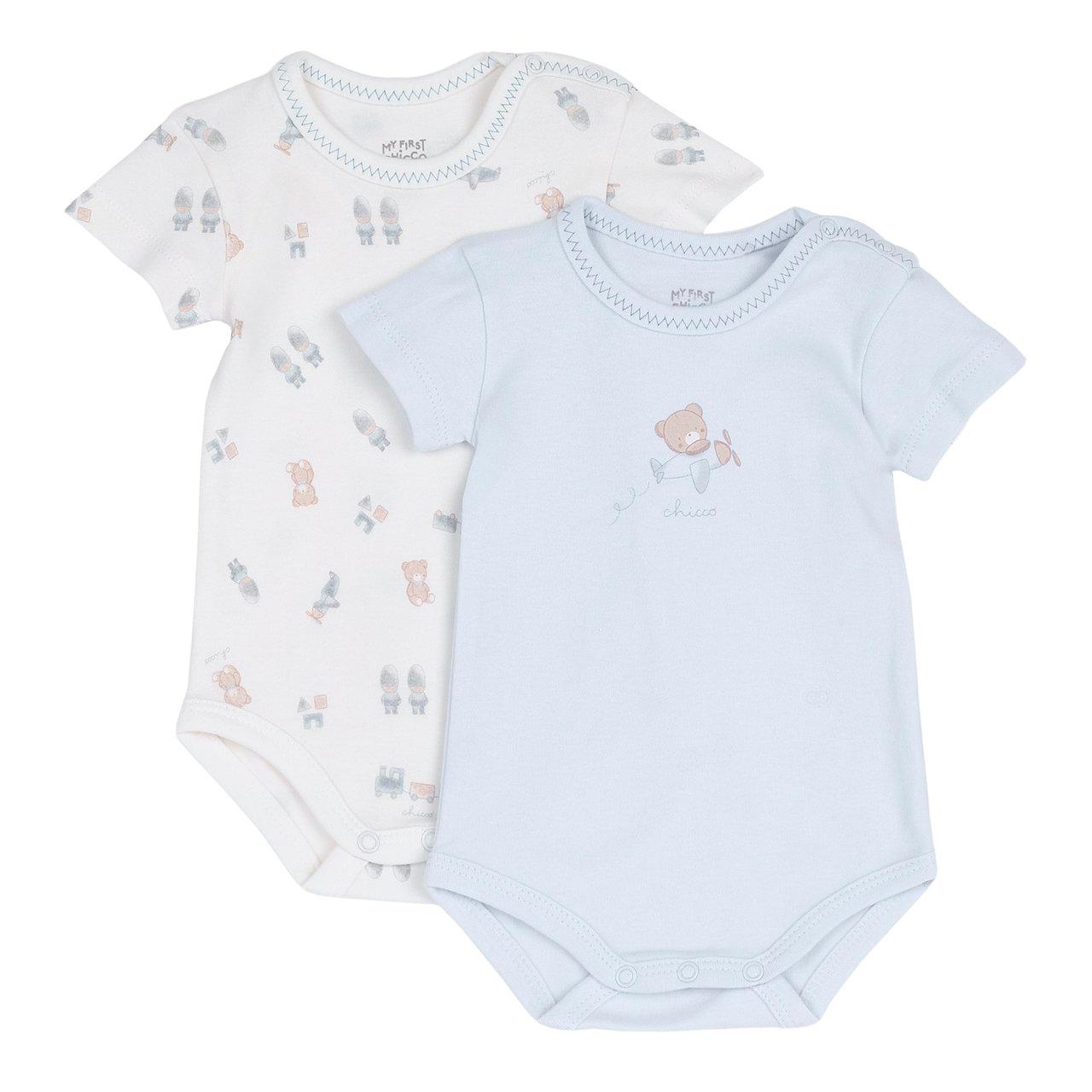 Set Body Intimo | Chicco Set di due body intimi a manica corta Chicco azzurri con stampa fantasia e grafica, per neonato, con bottoni automatici e trattamento antibatterico Silvadur. | Chicco