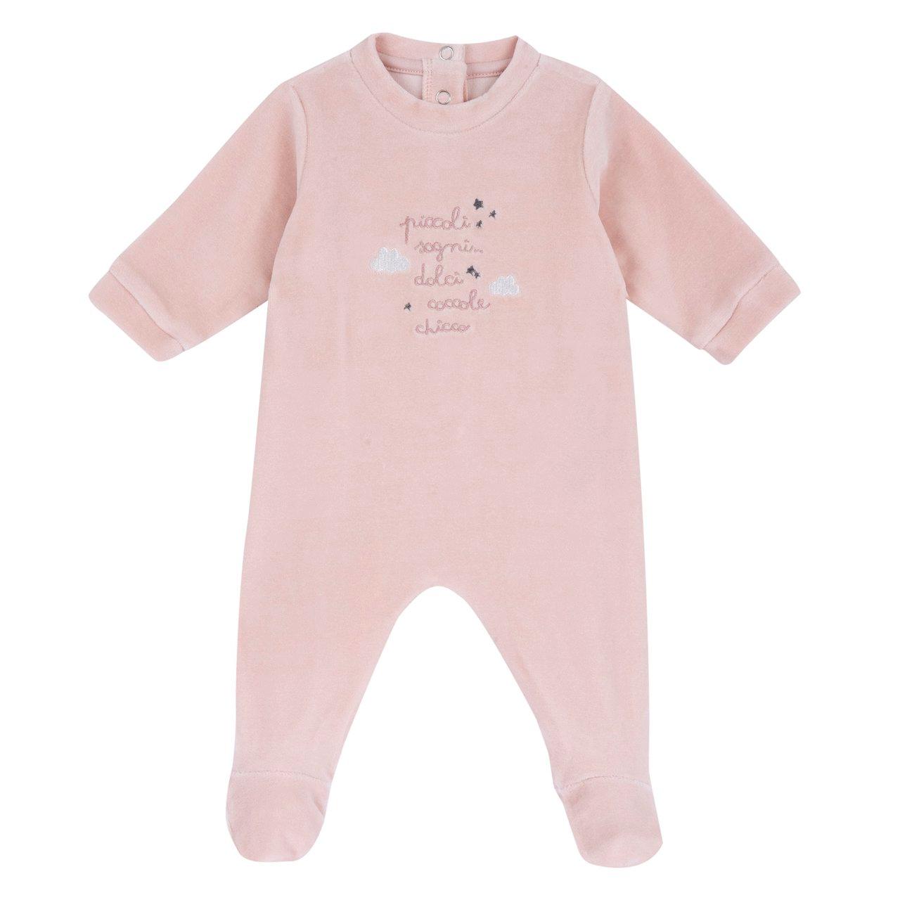 Tutina Aperta Dietro | Chicco Tutina Chicco rosa in ciniglia per bambina, girocollo con grafica ricamata, chiusura posteriore a bottoncini e stampa antiscivolo sotto i piedini. | Chicco