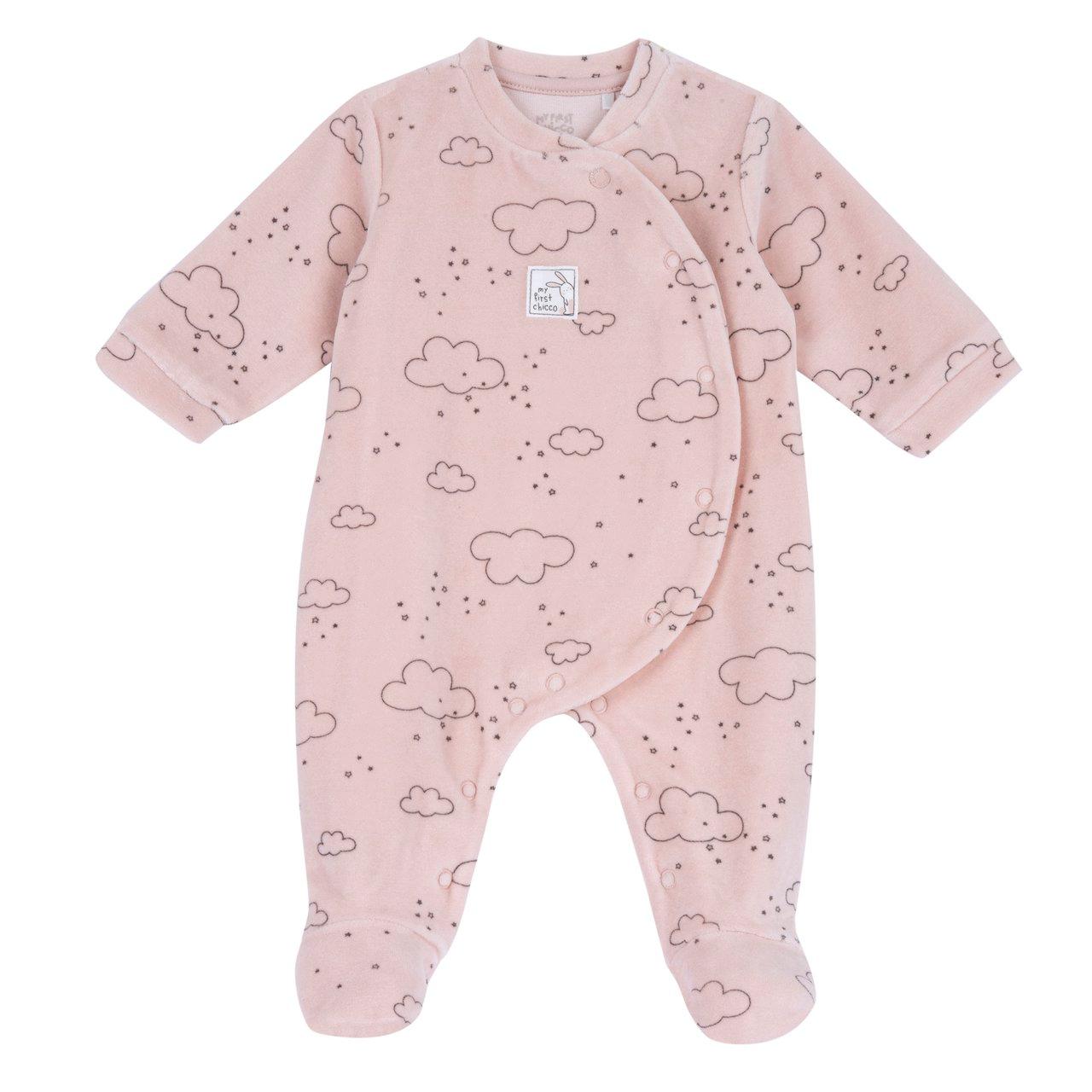 Tutina Aperta Davanti | Chicco Tutina aperta davanti Chicco in ciniglia rosa per bambina, con stampa a nuvolette e piedini antiscivolo. | Chicco
