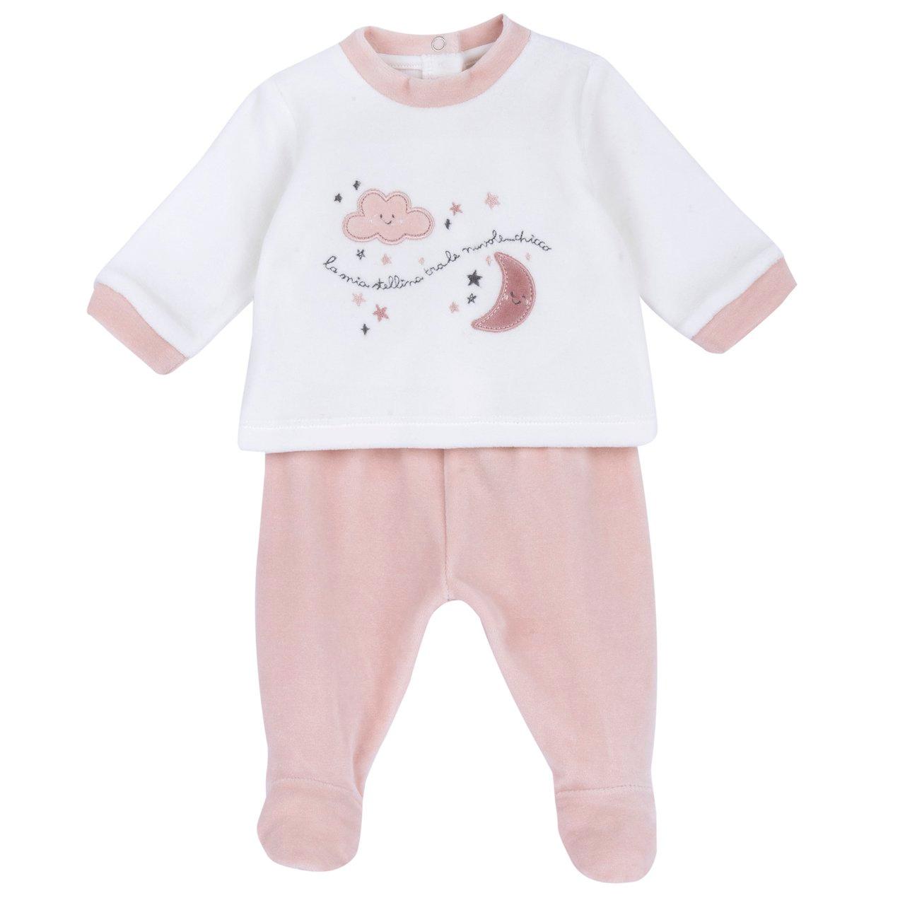 Completo Maglia E Pantaloni Con Piedini | Chicco Completo Chicco rosa in ciniglia per bambina, maglia con bottoncini e ghettina coordinata, grafica con applicazione e ricamo, certificato Oeko-Tex. | Chicco